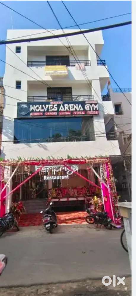 Complete building for hospital,super Market patna city