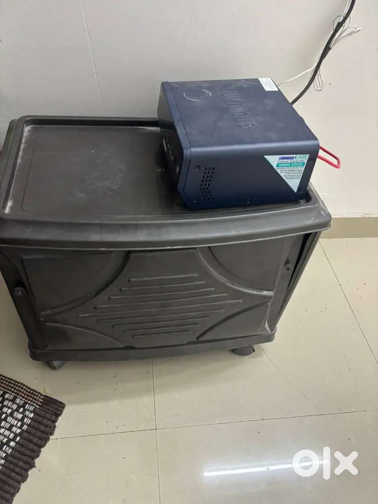 New inverter with battery and battery cover