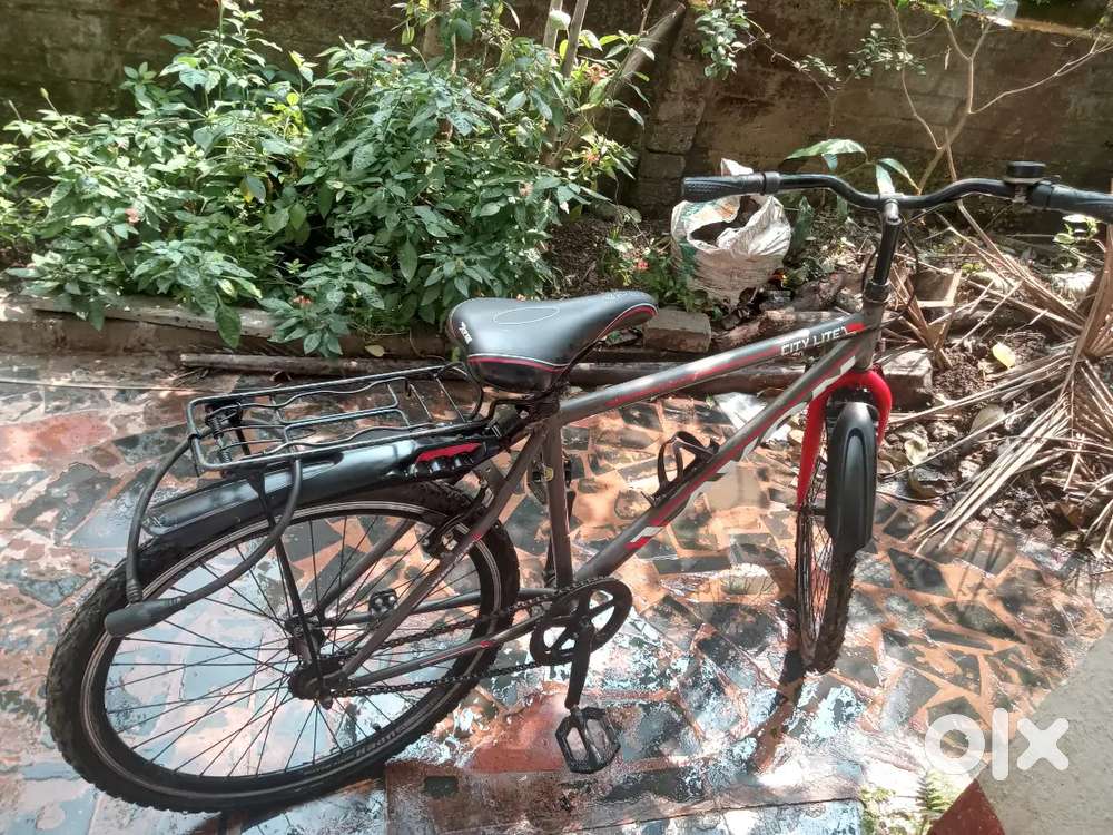 It avon branded cycle non Gare its age is 3 year only