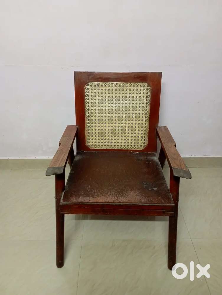 Sheesham wooden chair