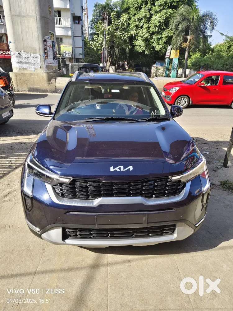 PY-01 Registration Vehicle  

Kia Sonet 2024 Petrol Well Maintained