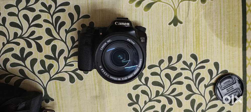 CANON 70D WITH 18-135MM LENSES