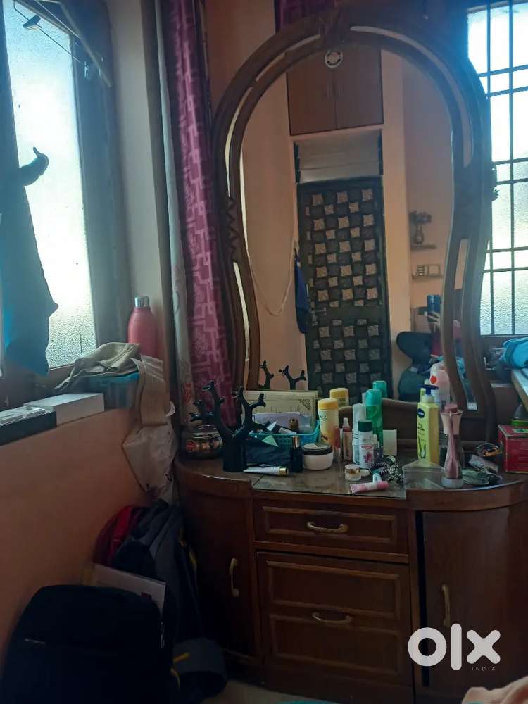 Wooden dressing table