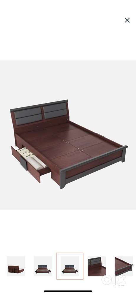 Queen size bed on sell - Urgent