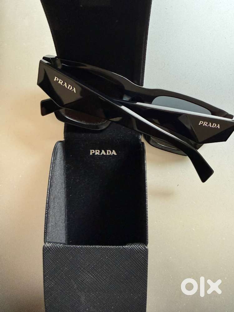 Prada sunglass