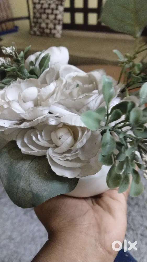 Flower pot