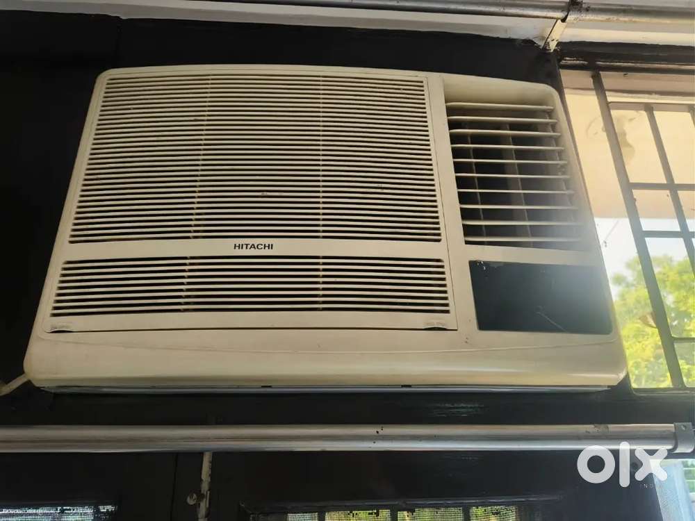 Hitachi AC