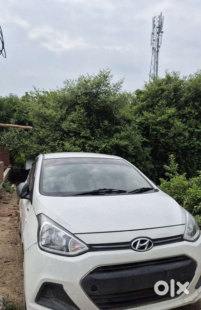 Hyundai Xcent 2016 Petrol Well Maintained
