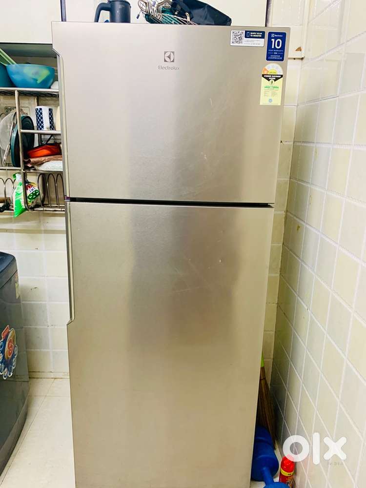 Electrolux Fridge, 431 litres capacity. Year -2023