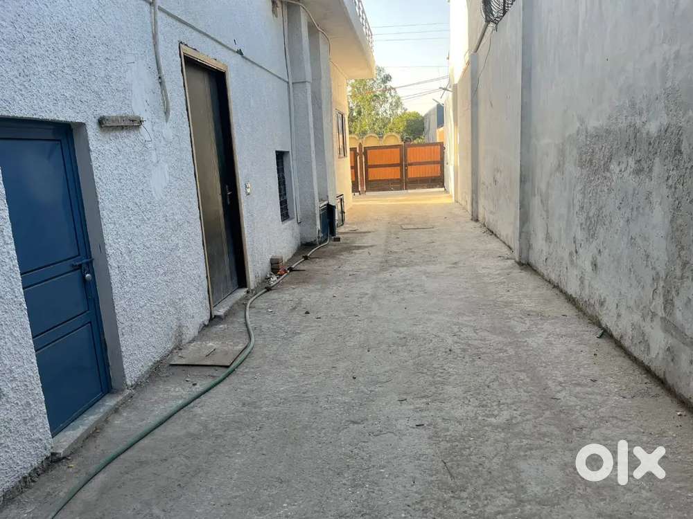 7000 sq ft godown for rent in chattarpur