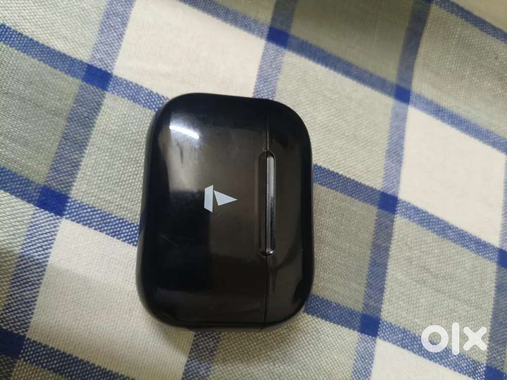 Ear buds Newly buyed I have two