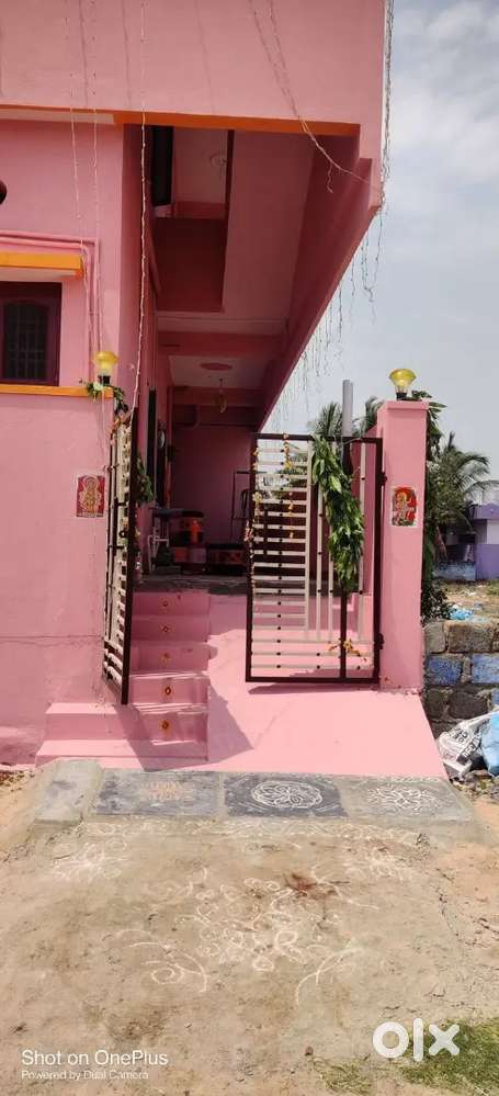 Double bedroom house