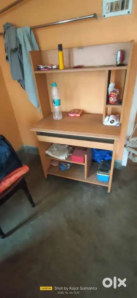 Household items in good condition available at a cheap price