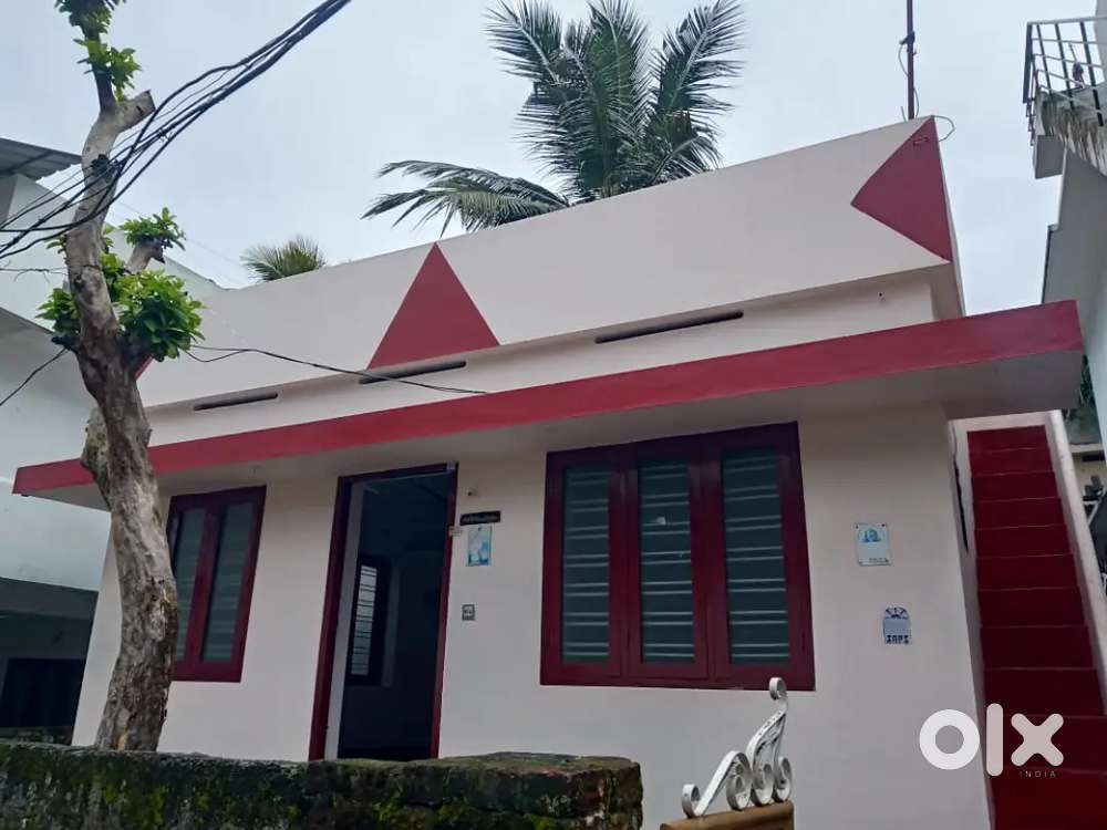 2BHK INDEPENDENT HOUSE FOR RENT