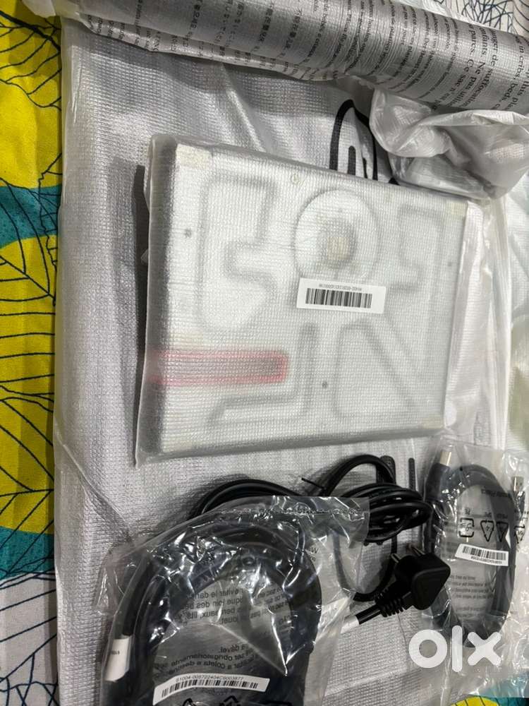 Lenovo Thinkvision T24v-30 monitor ( Brand new )