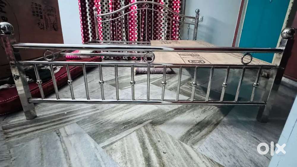Steel cott 6/6