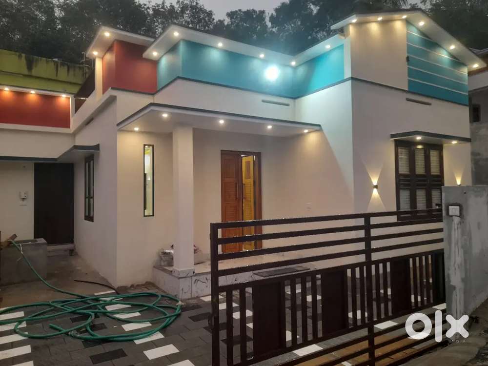 പുതിയ വീട് പാപ്പനംകോട് മലയം