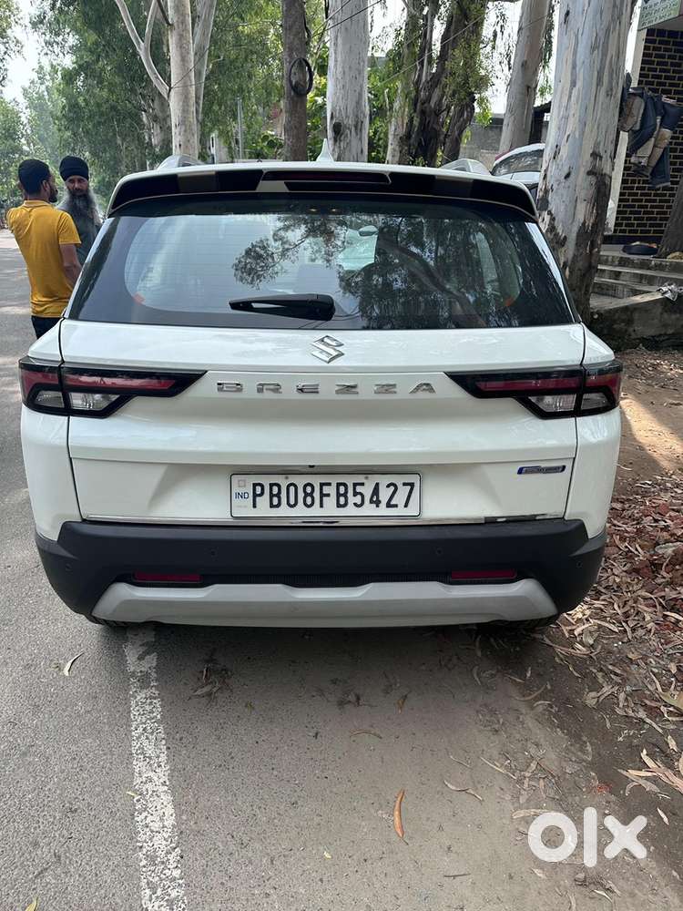 Maruti Suzuki Brezza 2023 Petrol Well Maintained
