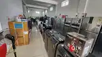 FACTORY SECONDS CONVERTIBLE_ FRIDGES WMS Ñ AC Ŋ OVENS ATTRACTIVE PRICE