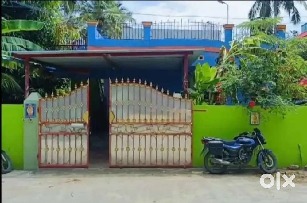 House with car parking