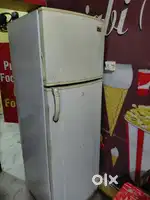 Whirlpool Double door fridge