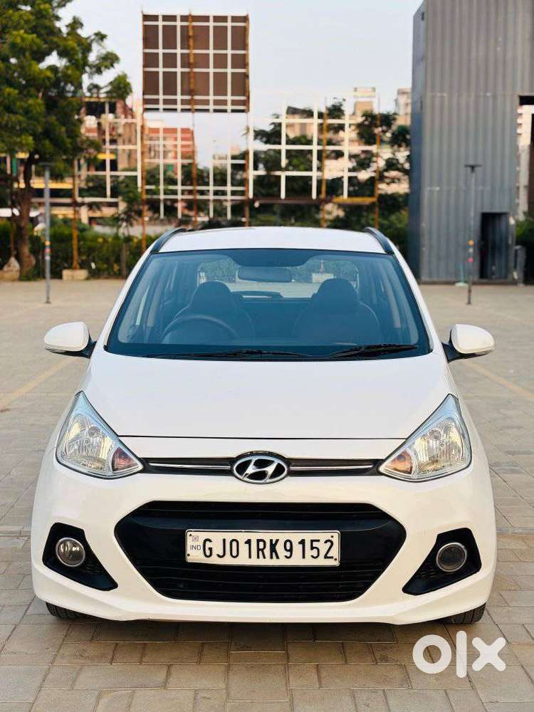 Hyundai Grand i10 2013-2016 AT Asta, 2015, Petrol