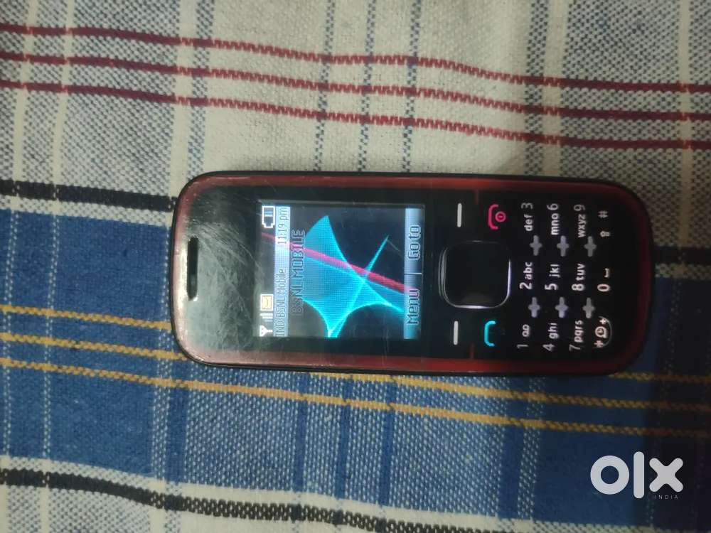 Nokia 5030 keypad mobile