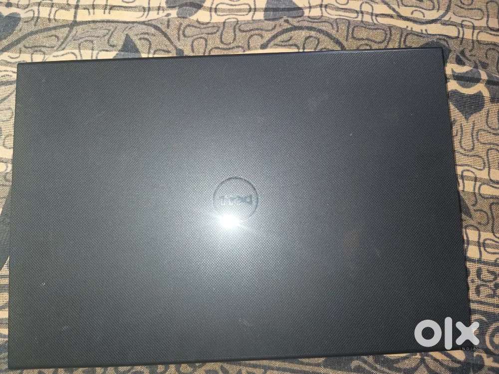 Dell laptop i3 4/512 gb