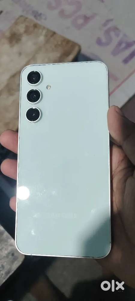S23 fe 8/128 new condition