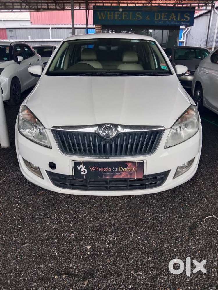 Skoda Rapid 1.5 TDI AT Elegance, 2016, Diesel