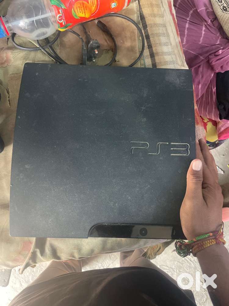 Kuchh kharabi Nahin Hai Aone condition hai aur ek controller hai.