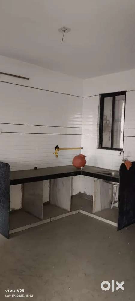 3 BHK flat for rent reddy to Move
