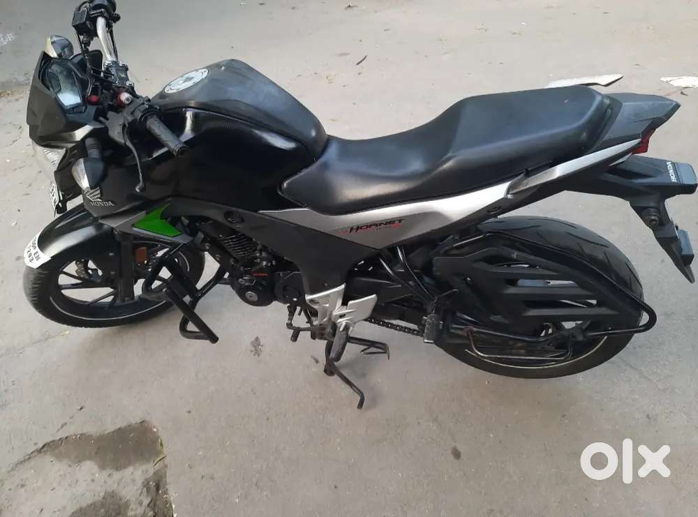 Honda Hornet 160CC,
2016,
KM 58K, Rs.43000, Milage55, Cal:99bb3oo9oo