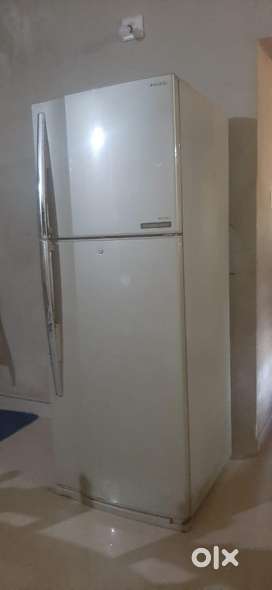 Toshiba 2 Door Fridge 460ltr
