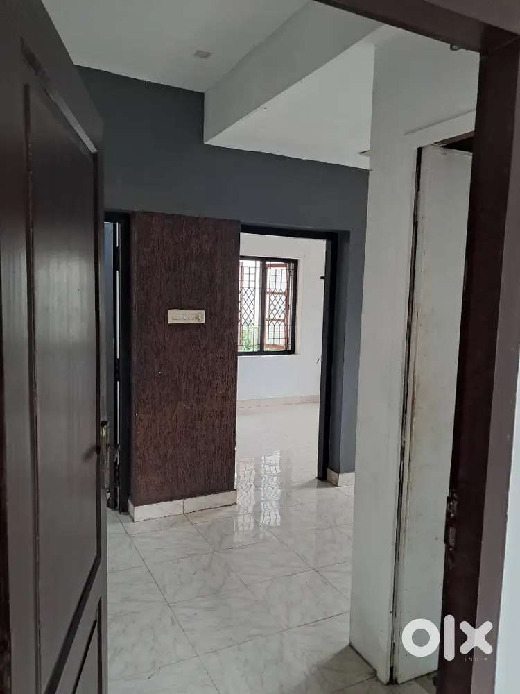 പെൺകുട്ടികൾക്ക് 2bhk apartment