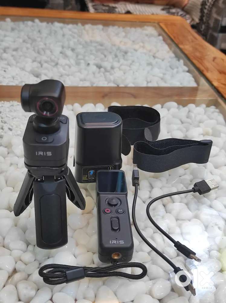 IZI IRIS vlogging camera