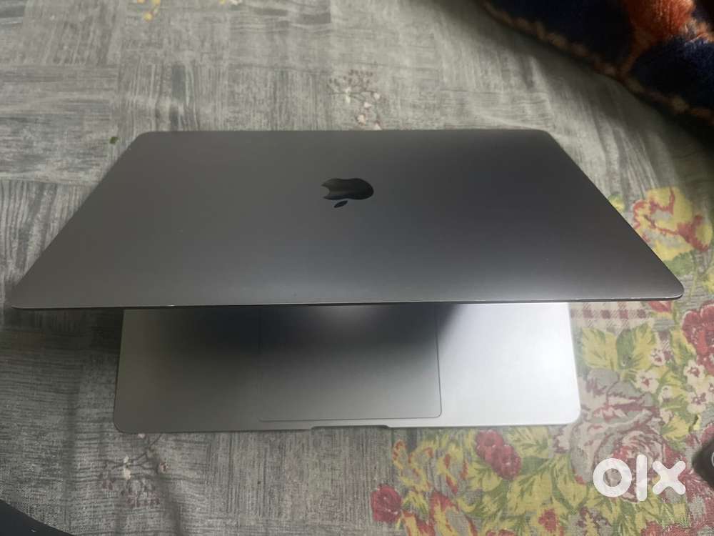 Apple macbook air m1 chip good coniton