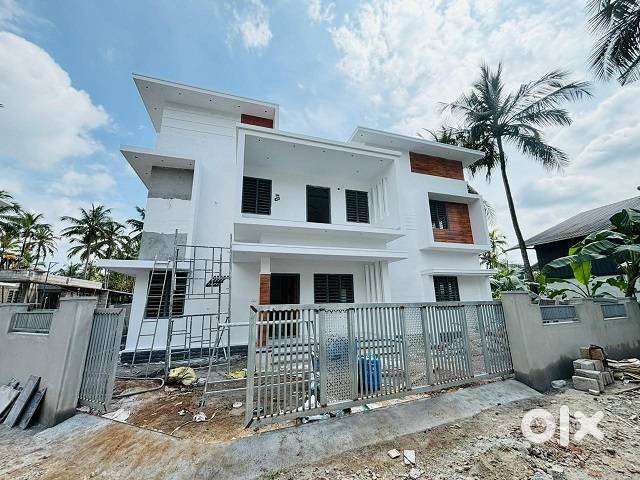 Mannuthy 3bhk,1900 SqFt, Villa,Thrissur