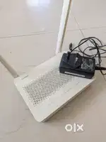 HUAWEI 5G WIFI ROUTER And ONE + 65 Watt Adapter