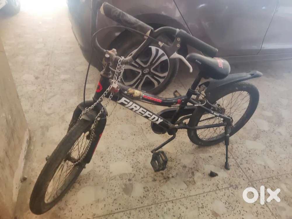It is a 20 inch cycle,