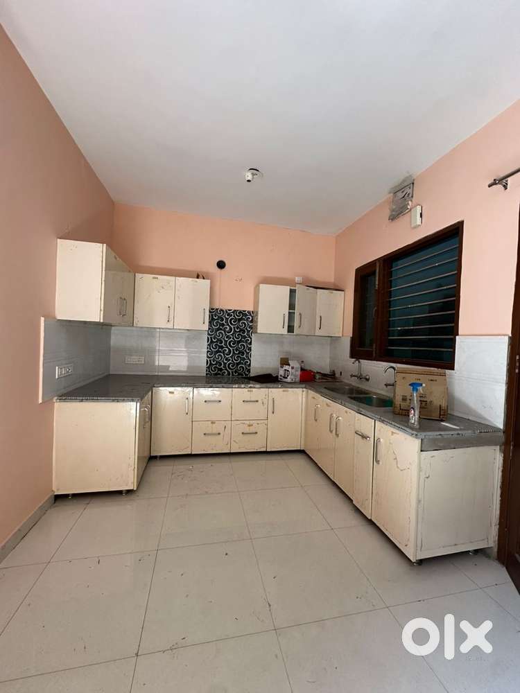 1 BHK FULLY FURNISHED FOR RENT SUNNY ENCLAVE SEC 125 NEAR JALVAU TOWRS