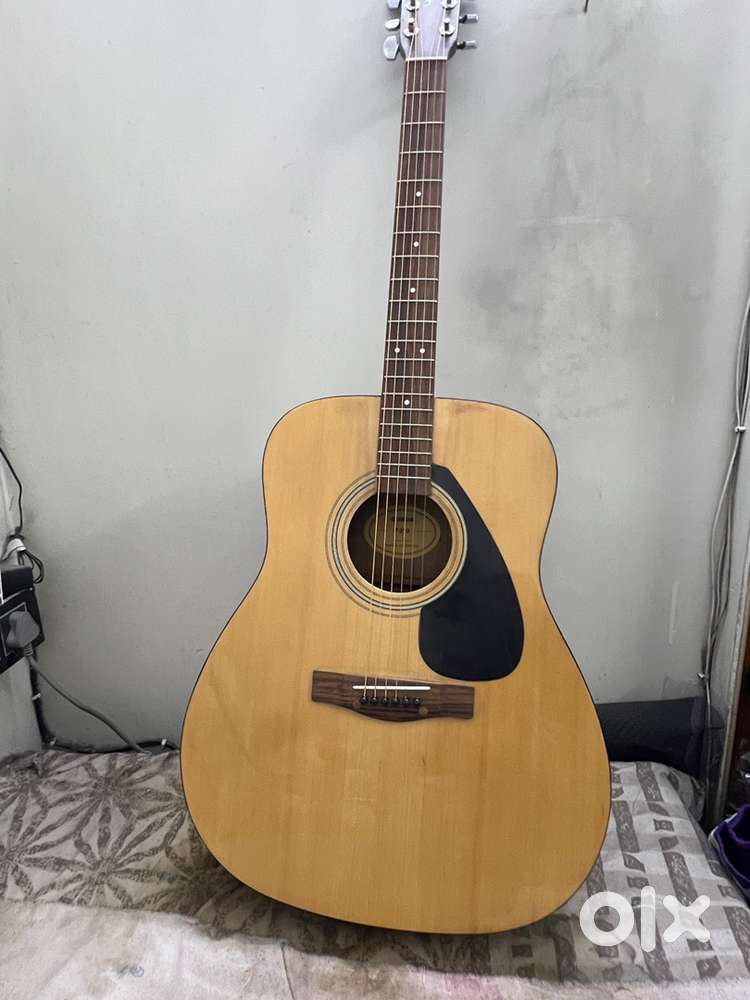 Yamaha F310 Acoustic Guitar
