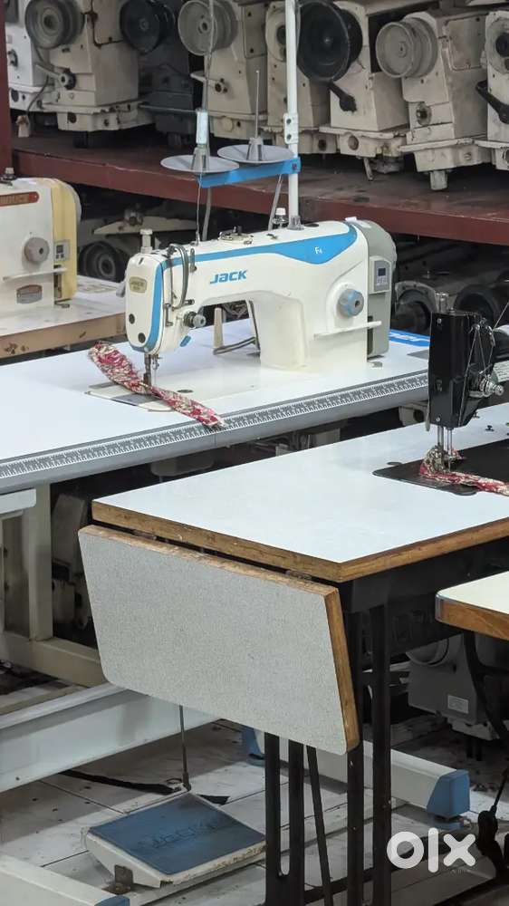 Fashion designer for a boutique in Pala