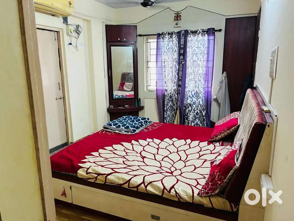 Premium furnished Girls and boys PG Near MGVCL, Racecourse Circle