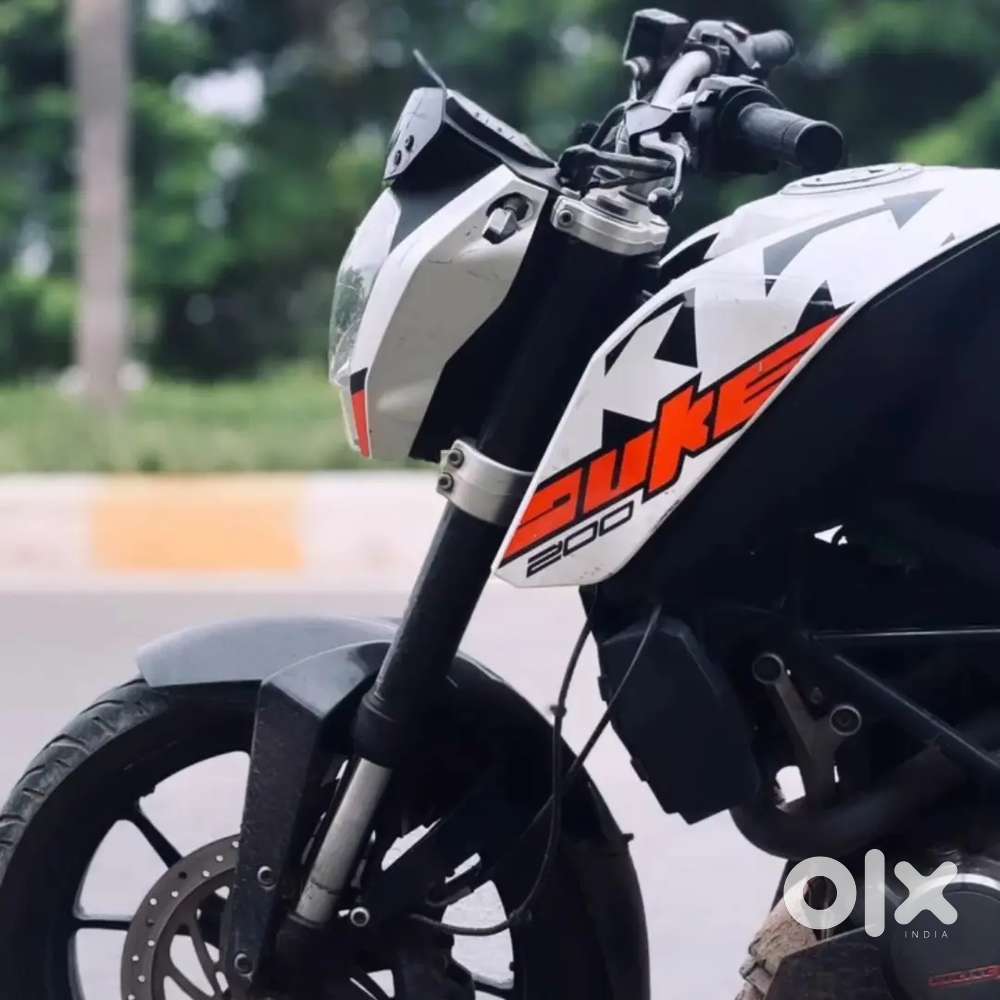Ktm Duke 200 Bs3 good condition