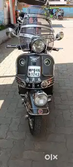 Bajaj super 2003 self start