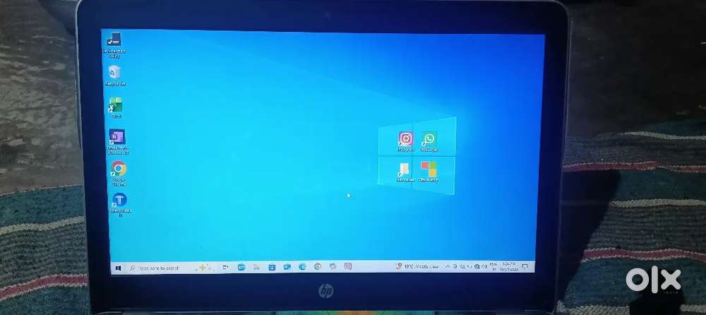 Hp laptop windows 10 pro good condition