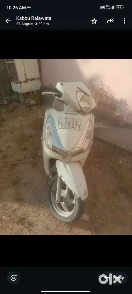 Good condition not defect dL no. Scooty