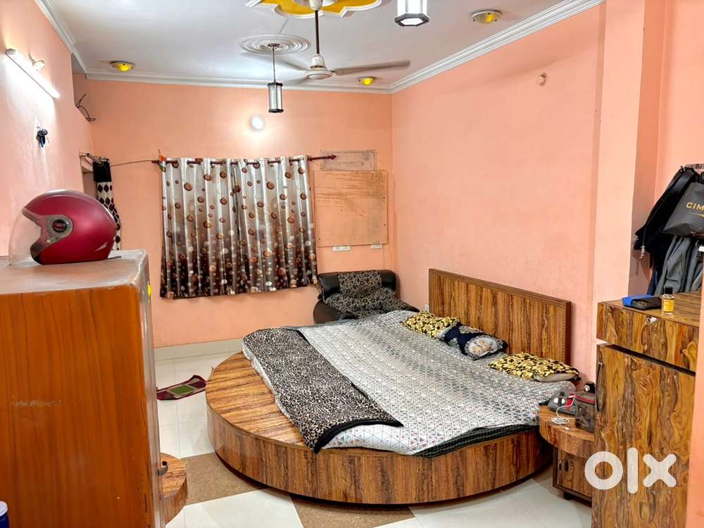 I need room patner  Mahamanapuri lane no 10 near Hyderabad gate BHU