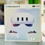 Pre owned oculus Quest 2 available for sale